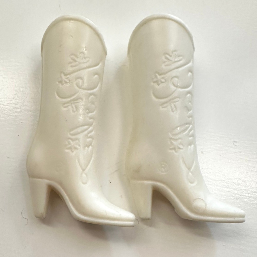 Vintage 1980 Western Barbie White Cowboy Boots Superstar Era Doll Accessories